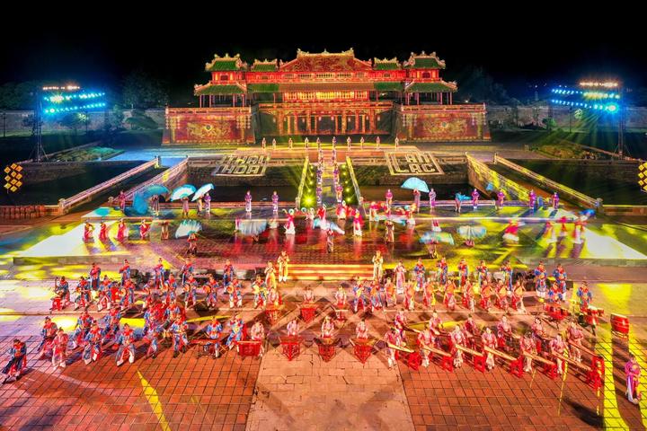 Kích thước to bất thường: Tôm nuôi theo phương pháp tự nhiên sẽ có kích thước không