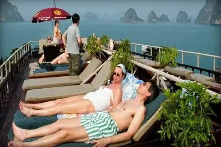 Gỗ và Video: Kết nối nghệ thuật truyền thống với công nghệ hiện đại